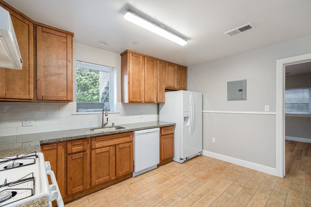 1201 Lafayette St. #B 