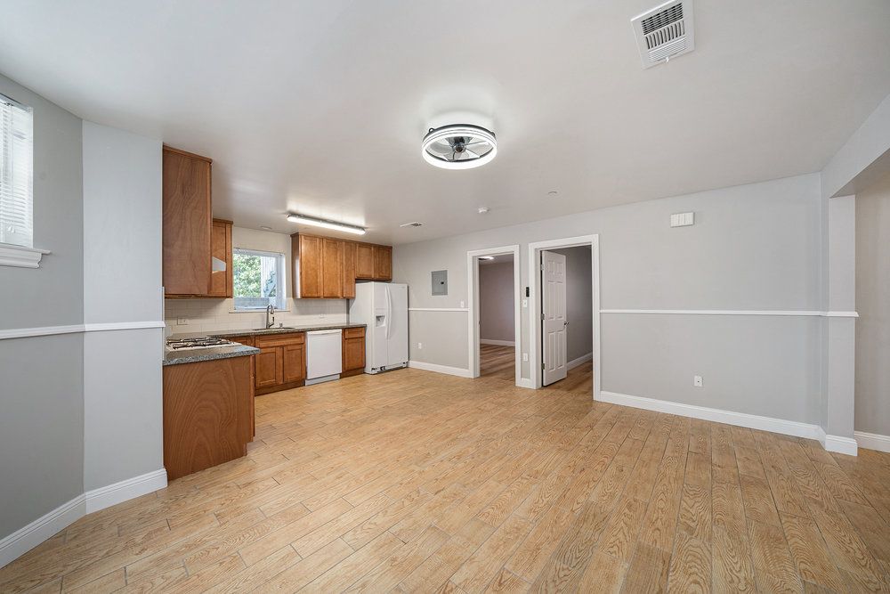 1201 Lafayette St. #B 