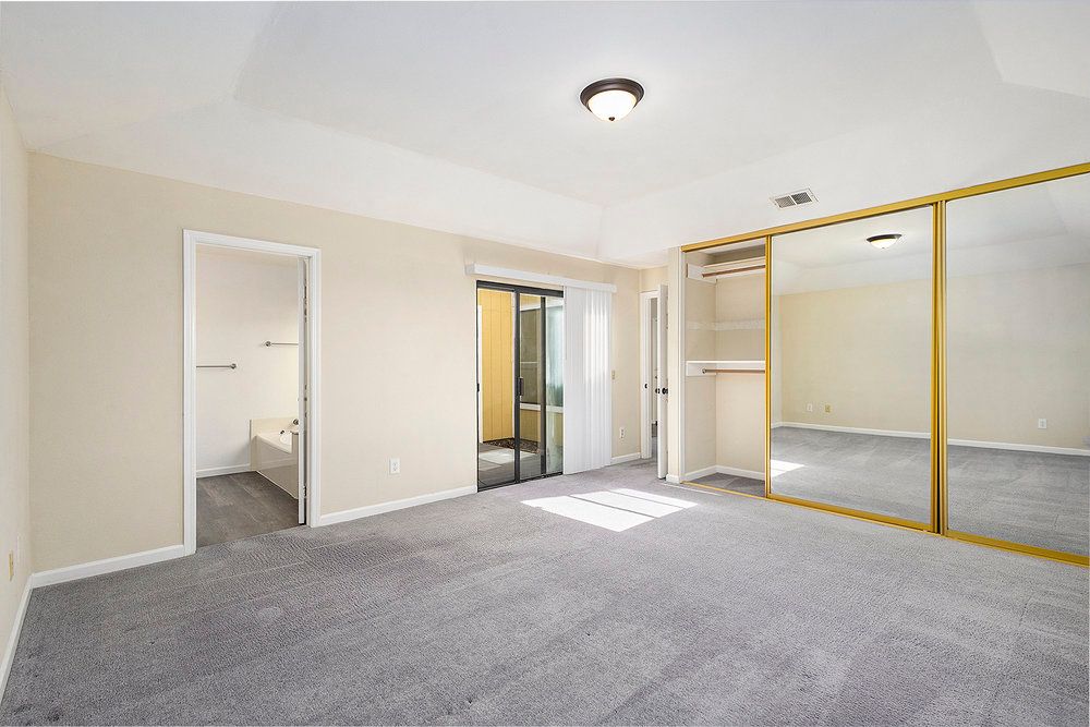 32 Hampton Ct. 
