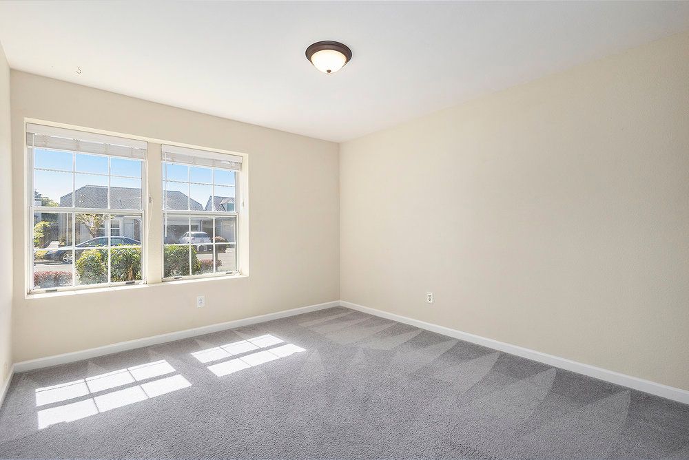 32 Hampton Ct. 