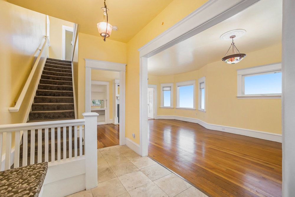 1305 Santa Clara Ave 