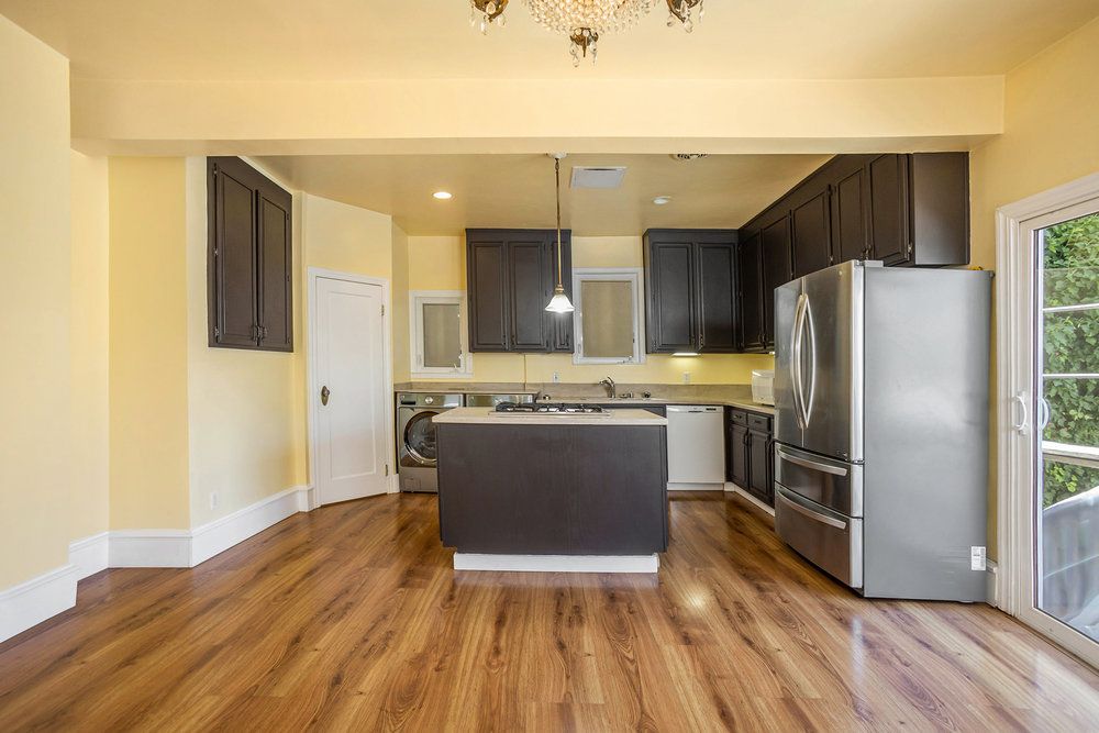 1305 Santa Clara Ave 