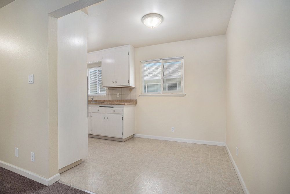 2618 Central Ave #F