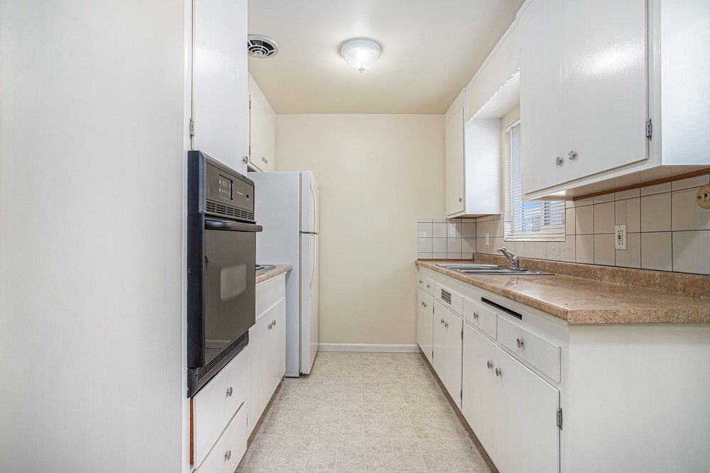 2618 Central Ave #F