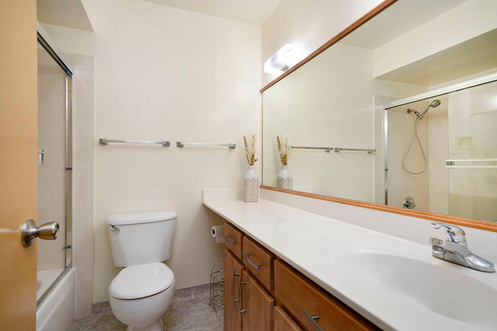 2101 Shoreline Drive #252