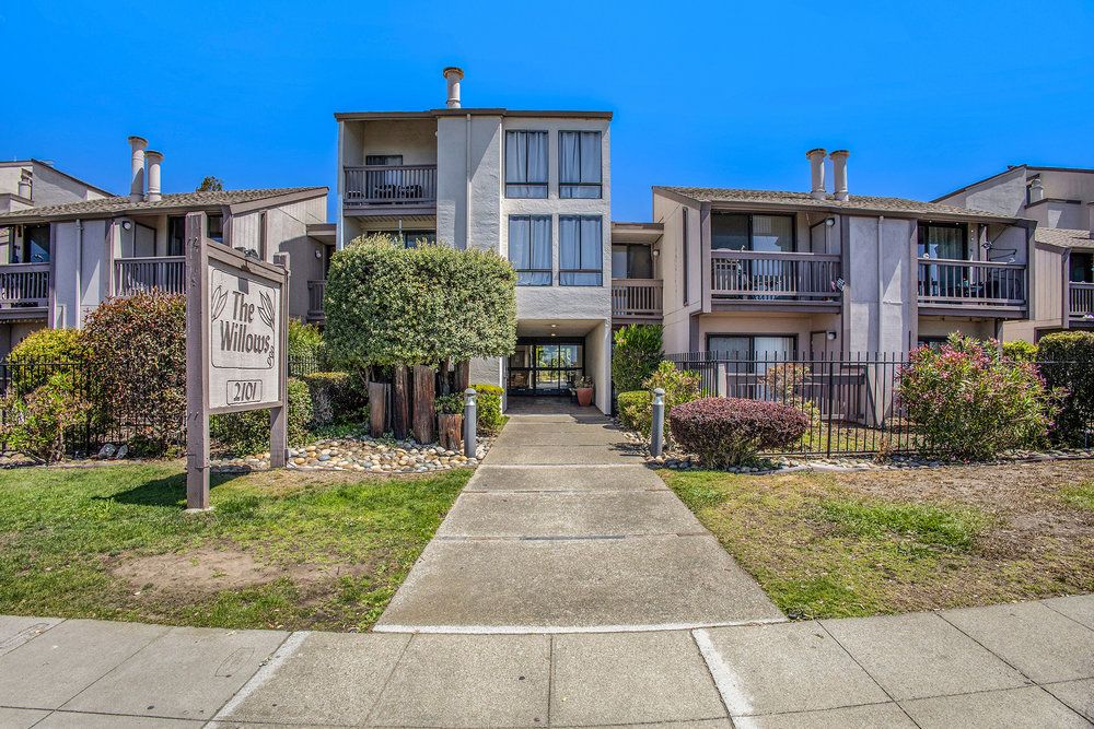 2101 Shoreline Drive #252