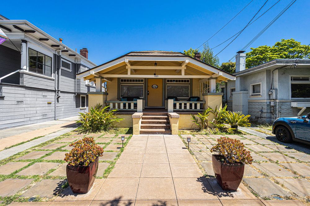1226 Pearl Street 