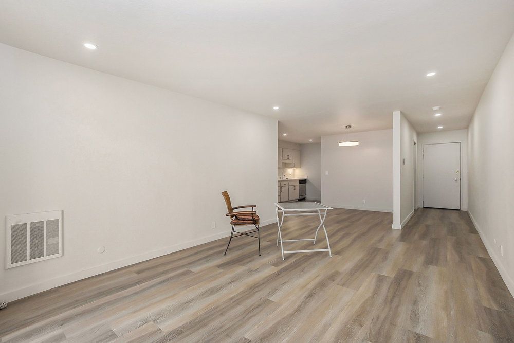 528 Merritt Ave #205 