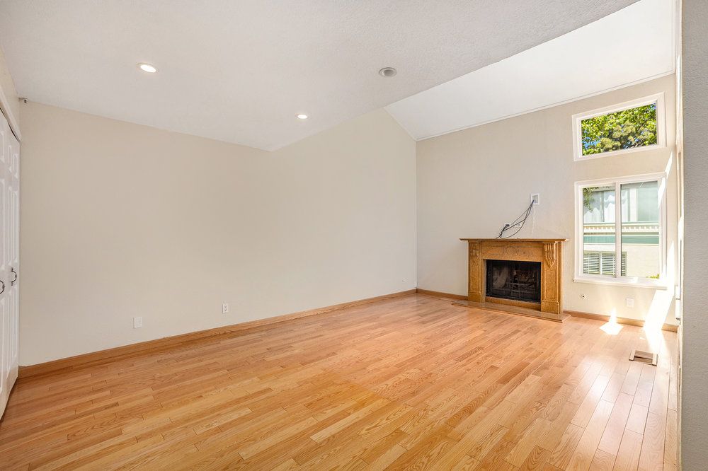 109 Carob Lane 