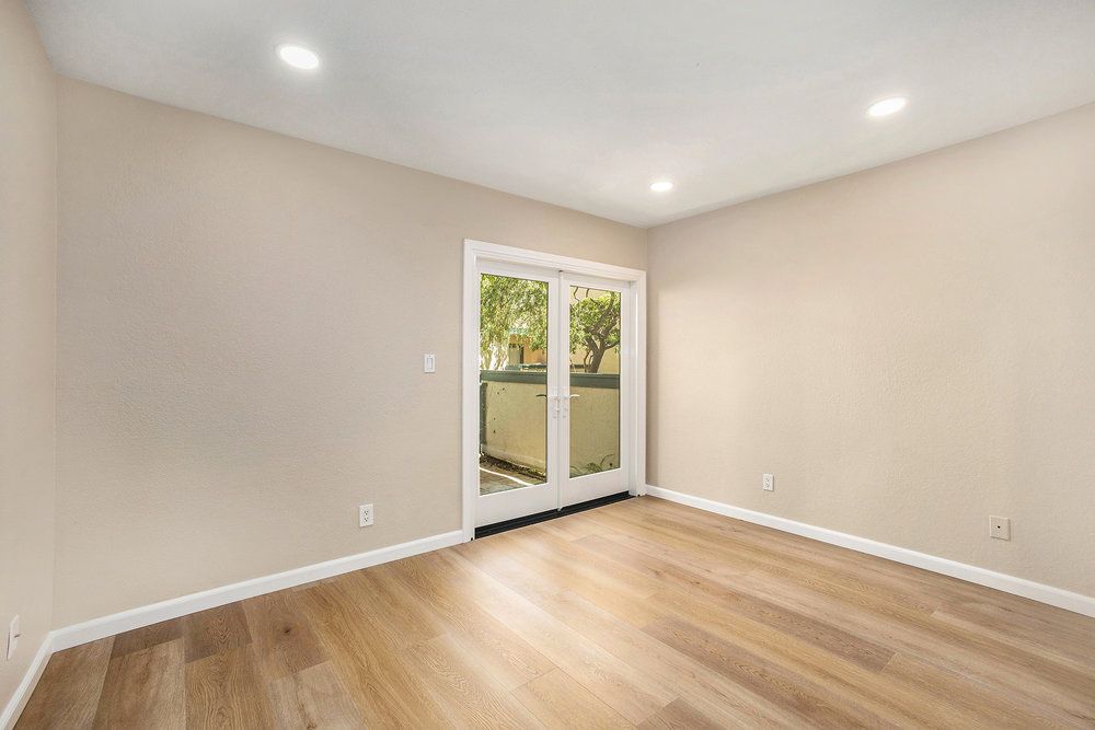 109 Carob Lane 