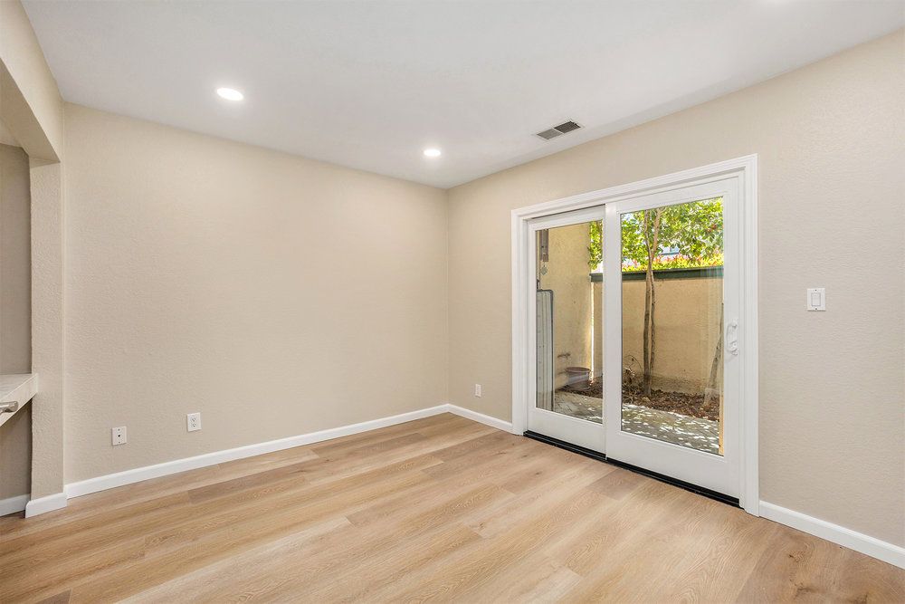 109 Carob Lane 