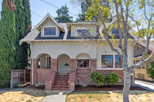 1420 Court Street