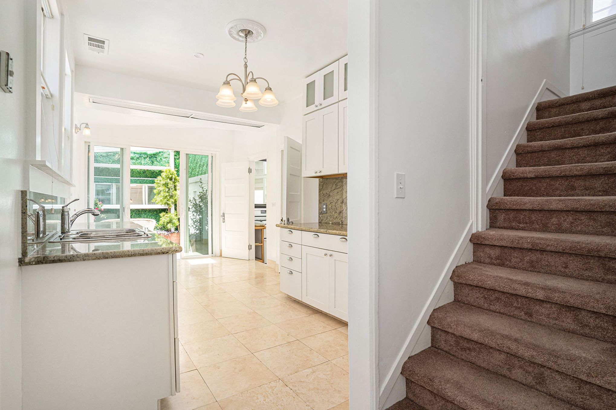 1307 Santa Clara Ave 