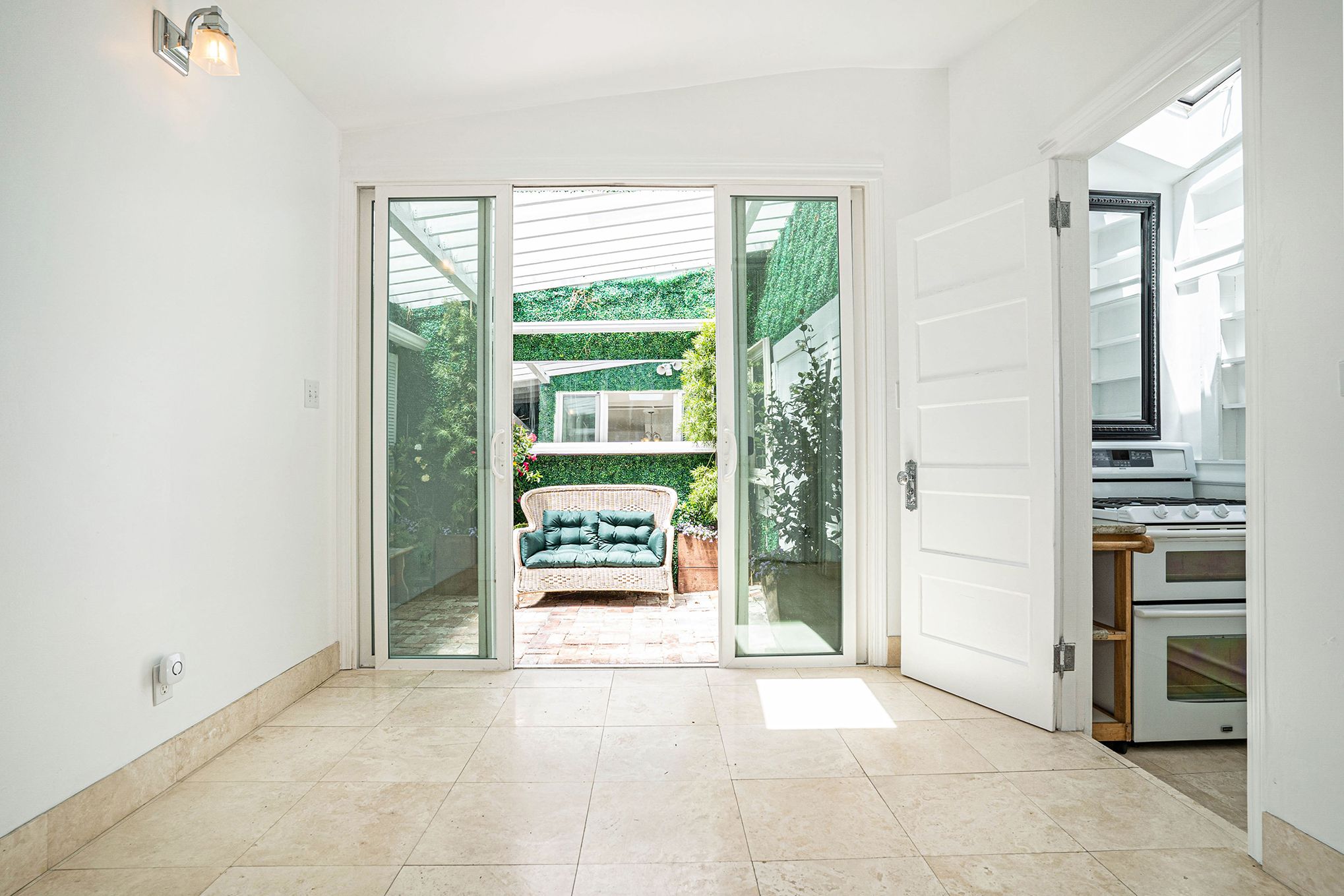 1307 Santa Clara Ave 