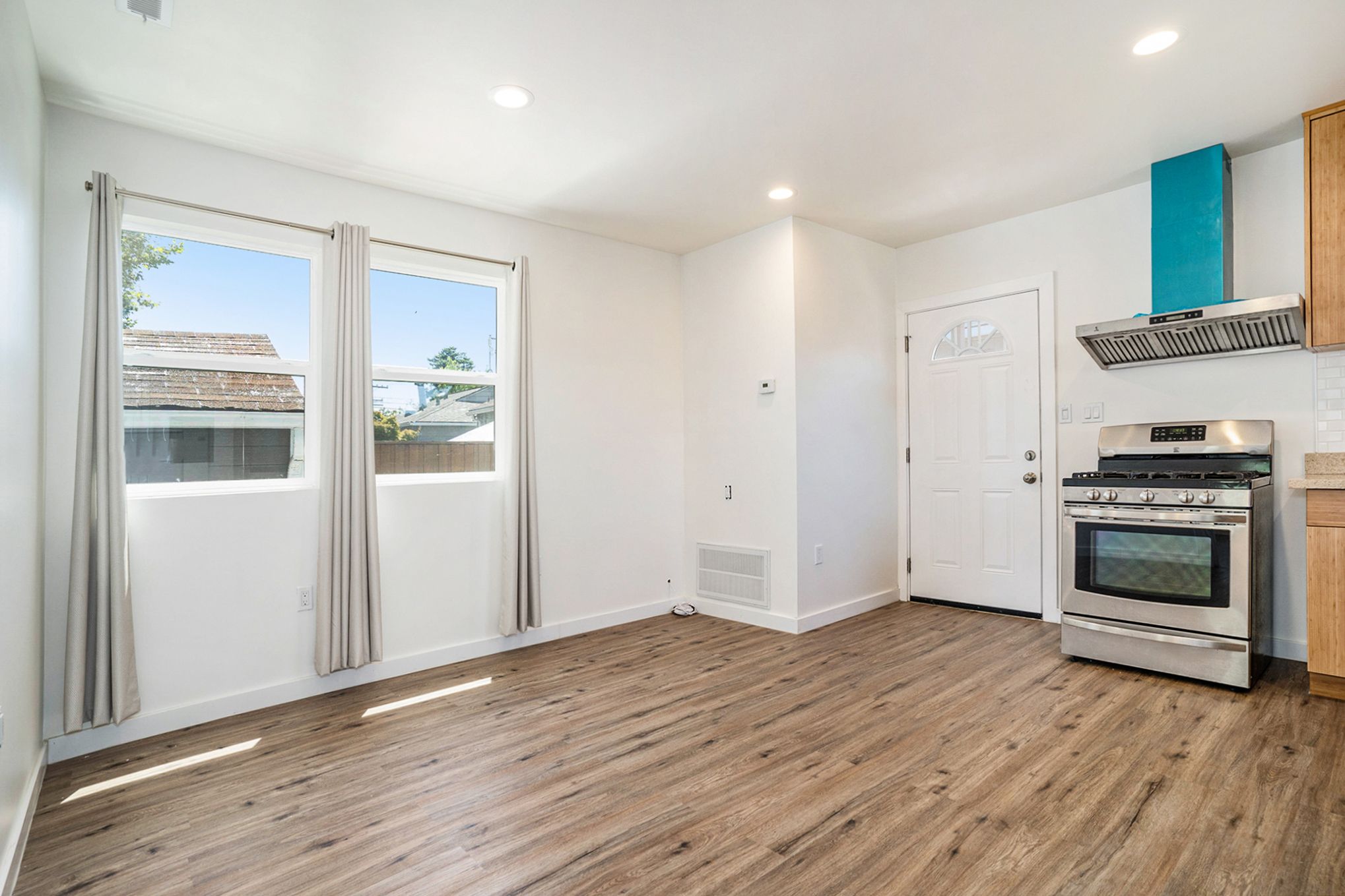 1029 Eagle Ave