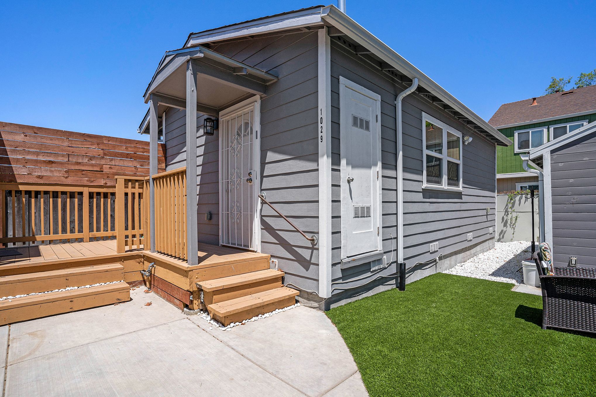 1029 Eagle Ave