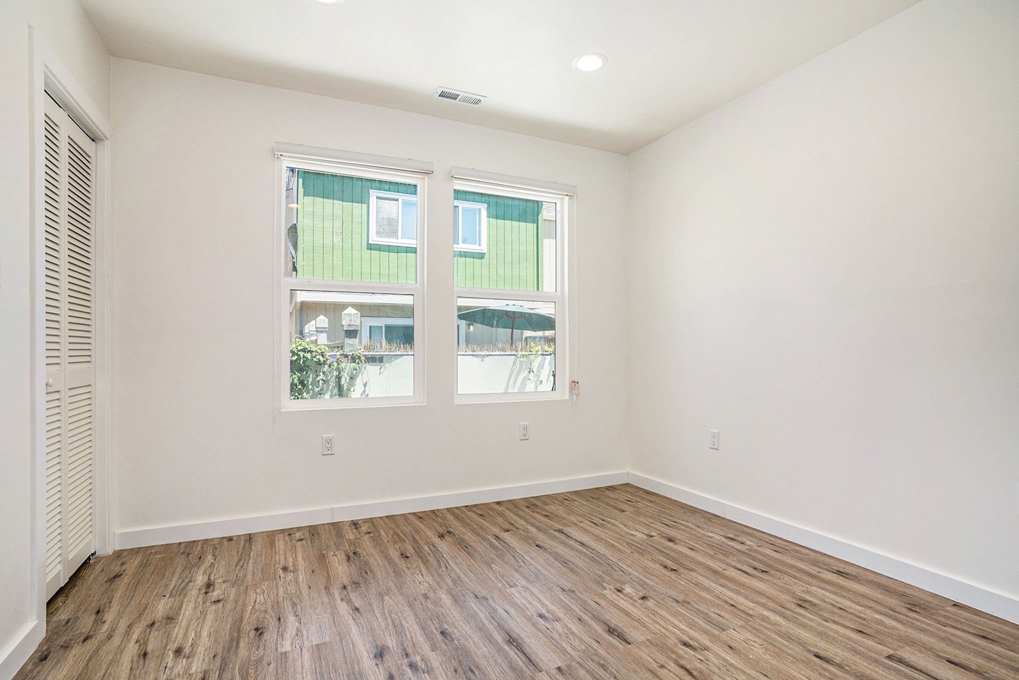 1029 Eagle Ave