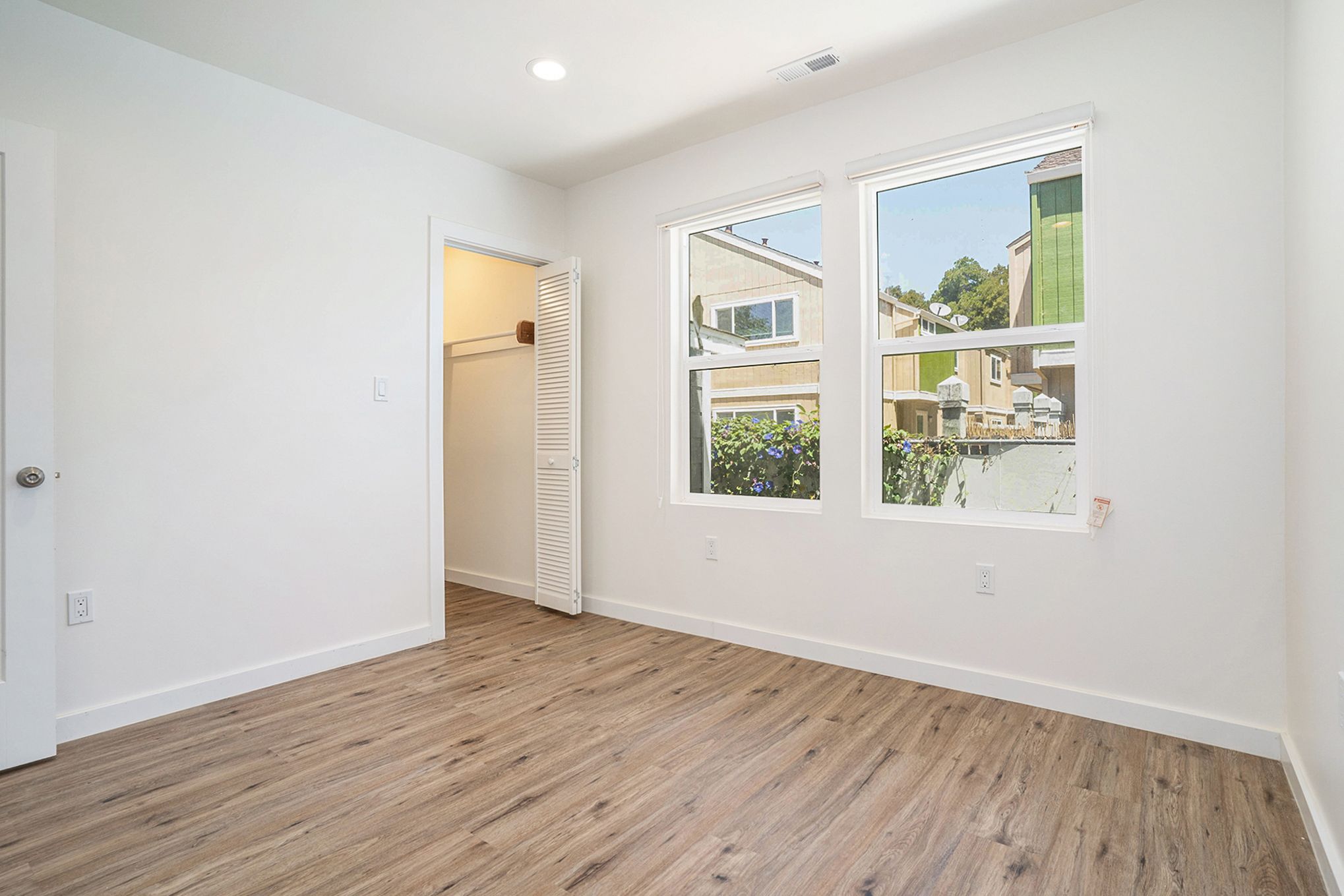 1029 Eagle Ave