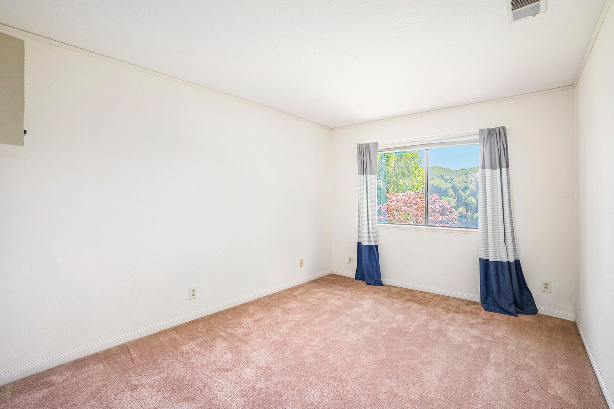 184 Basinside Way