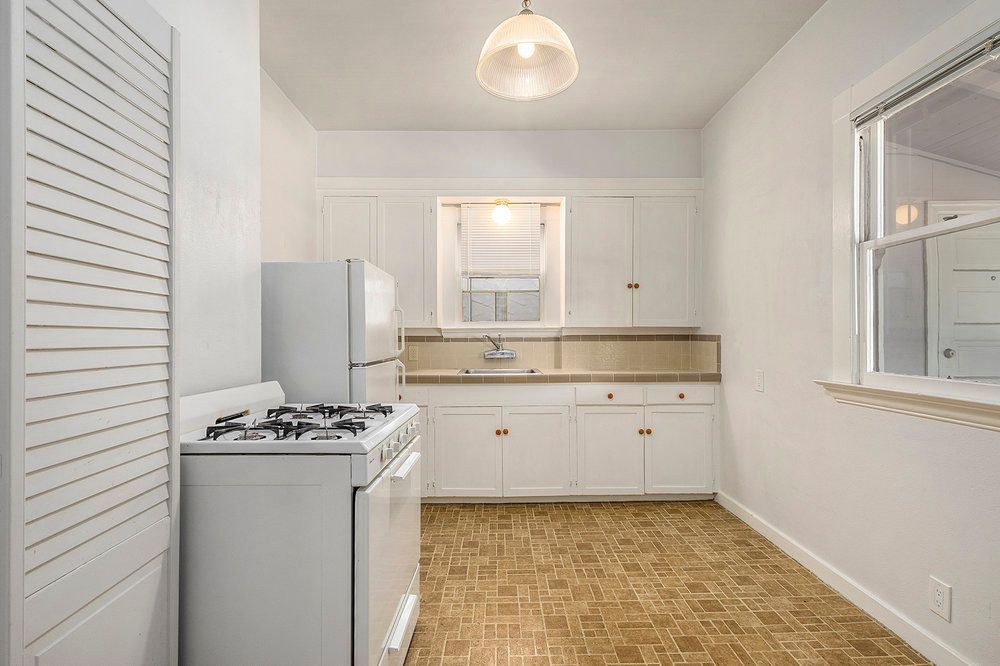 1429 Grand Street  #G