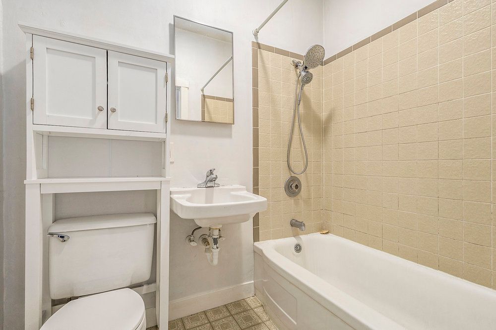 1429 Grand Street  #G