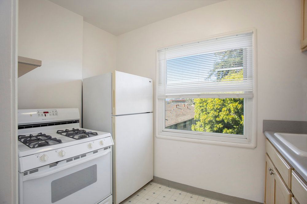 2149 Santa Clara Ave. #L