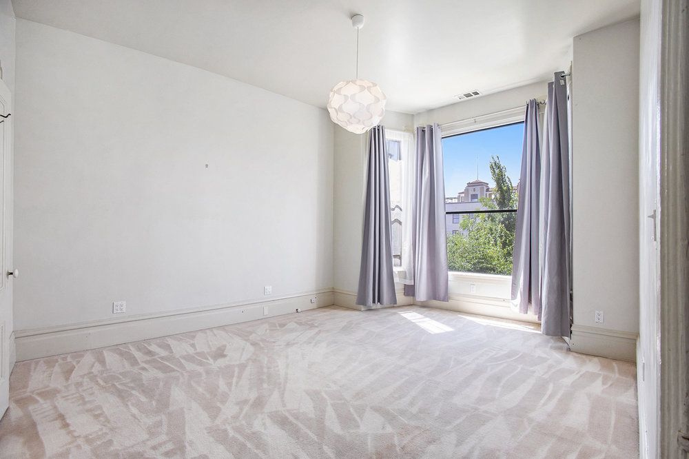 1418 Broadway #B