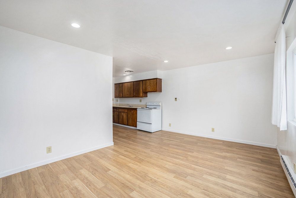 145 17th Street #203