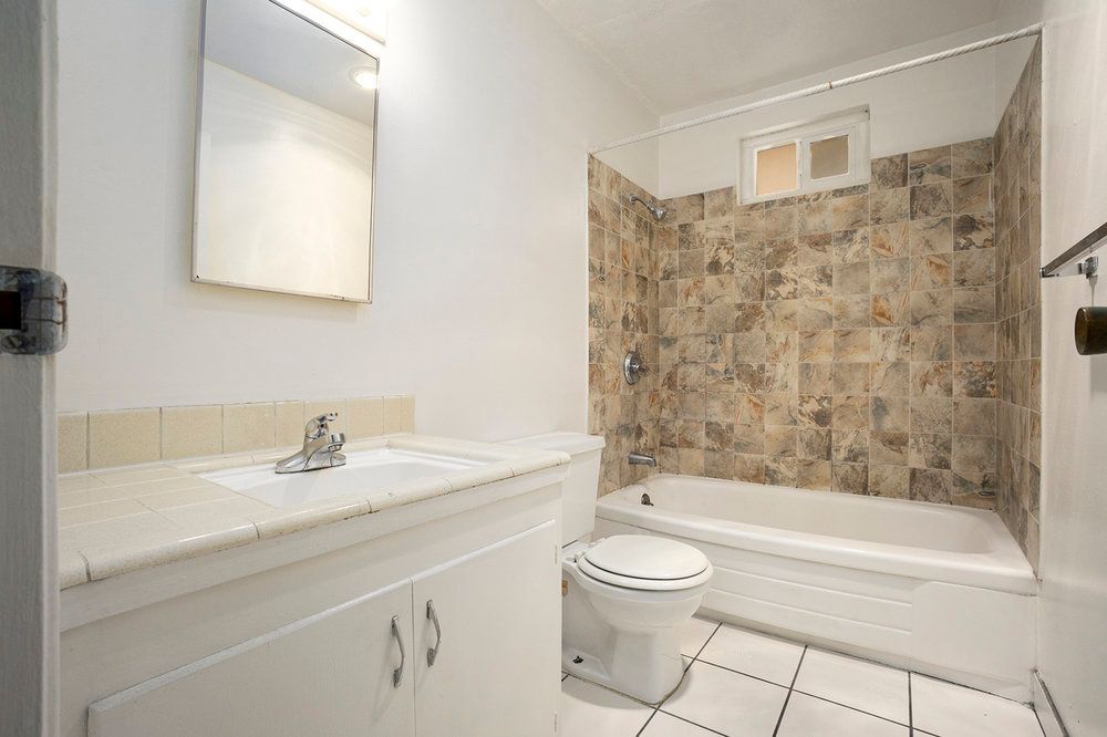 145 17th Street #203