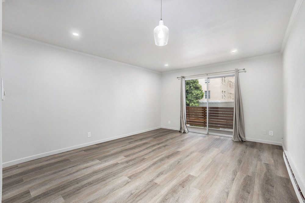 145 17th Street #207