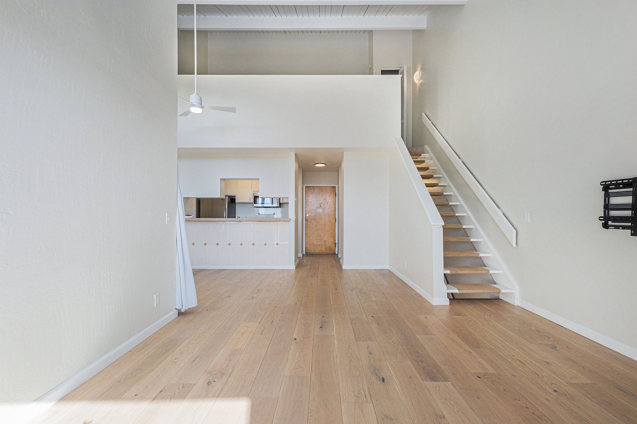 2101 Shoreline Drive #438