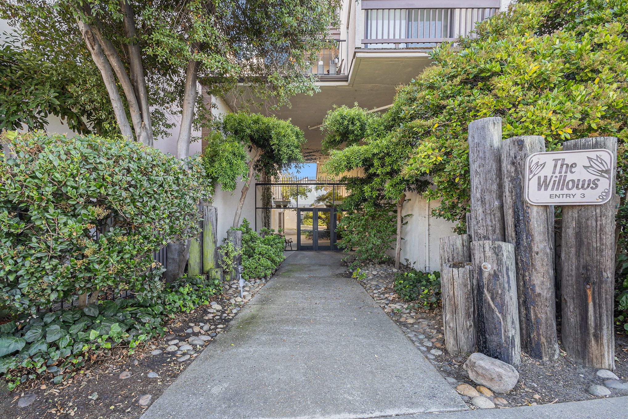 2101 Shoreline Drive #438