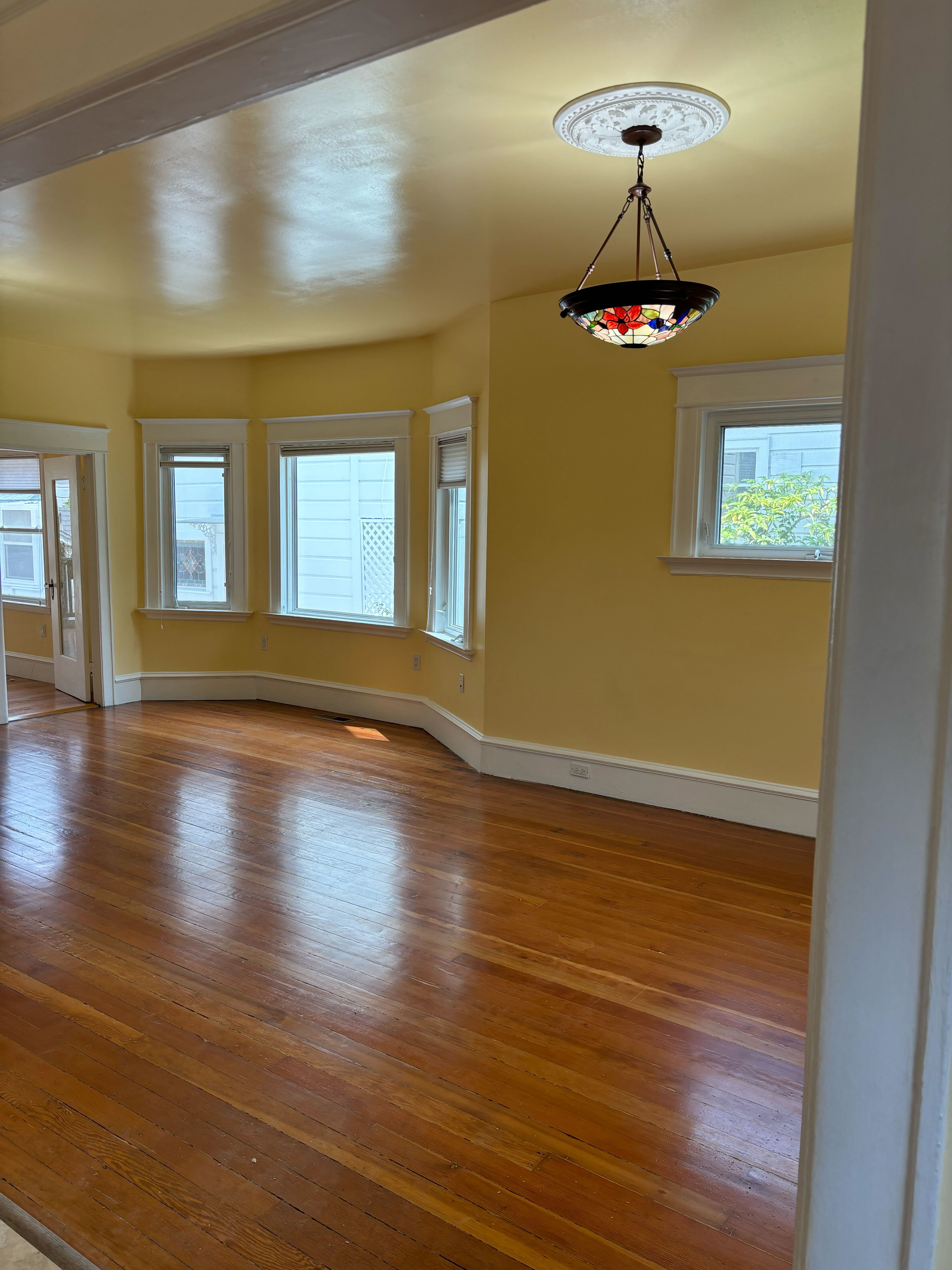 1305 Santa Clara Ave 