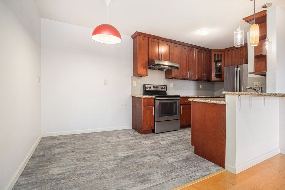 955 Shorepoint Ct. #116