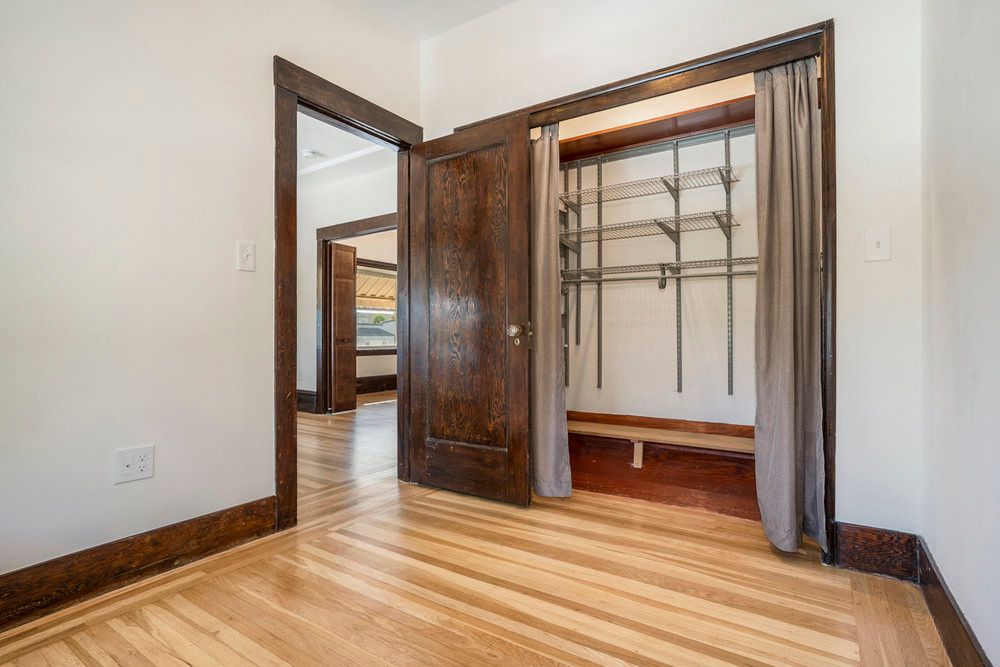 1527 Everett St. #2 