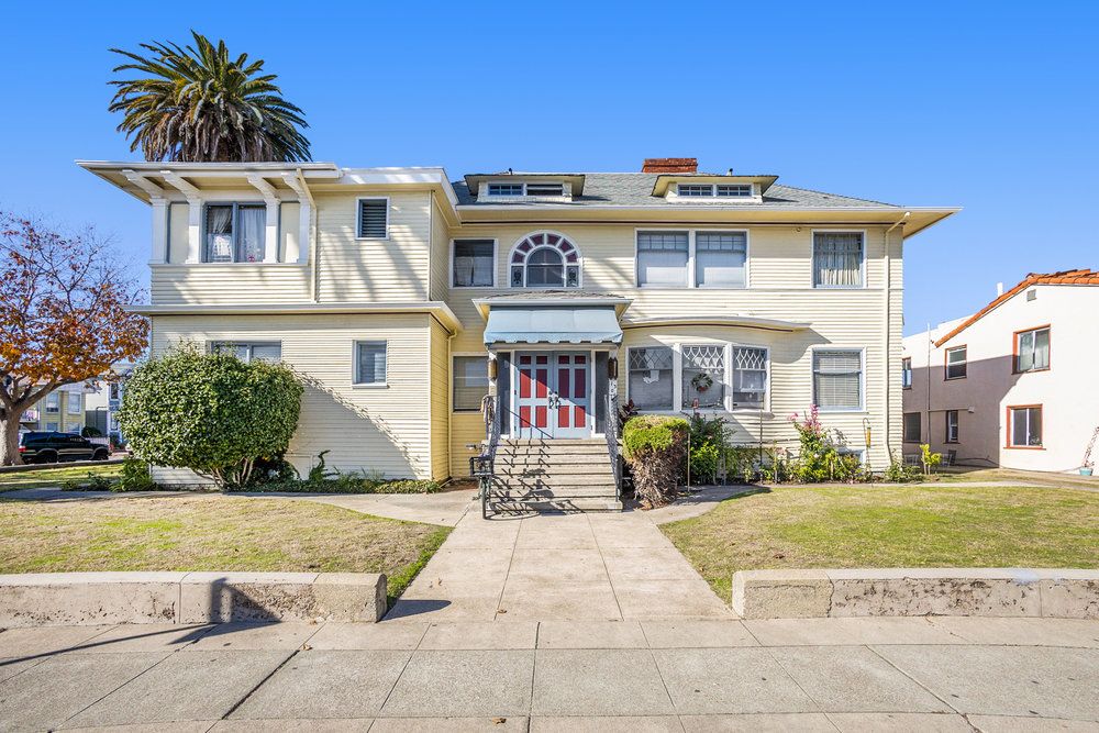 1301 Walnut Street #5