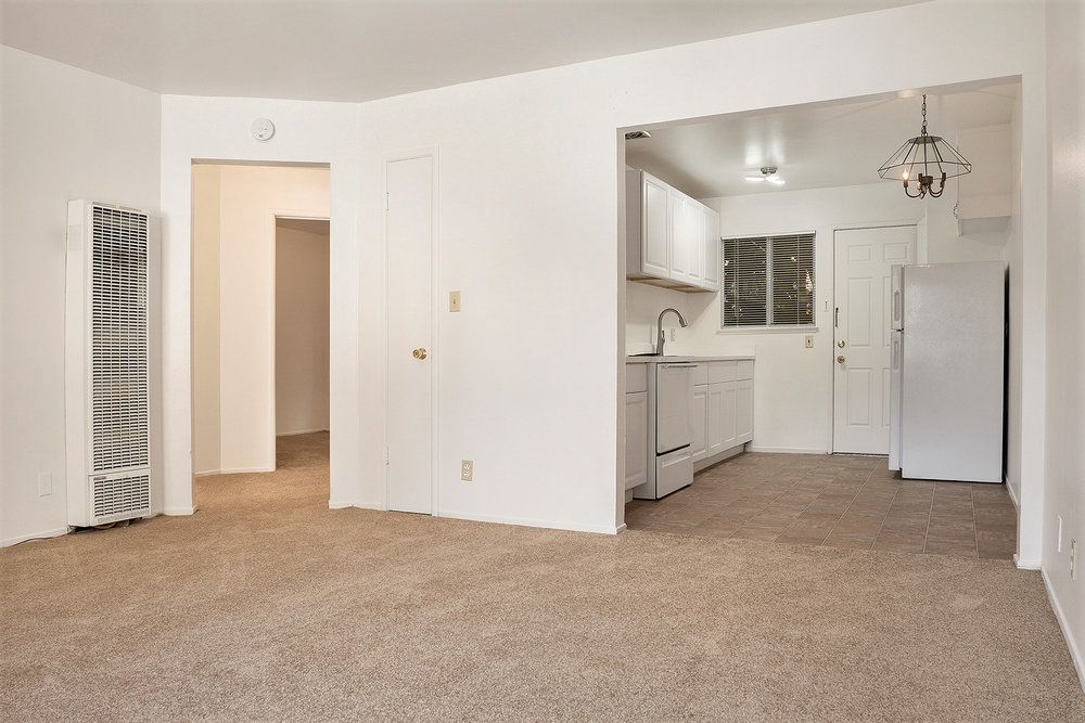 1833 Clinton Ave #B 