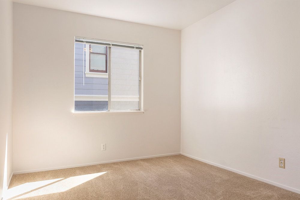 1833 Clinton Ave #B 