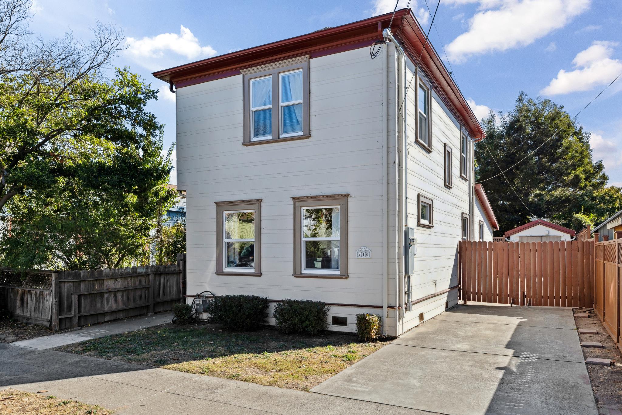 910 Taylor Avenue