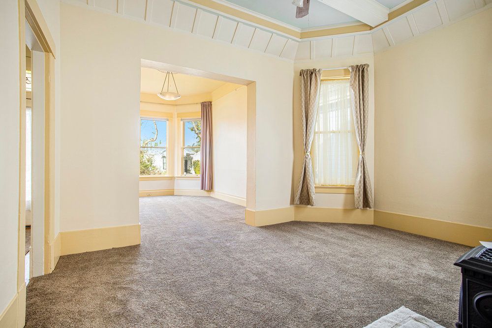 1524 Mozart St. - Upper duplex