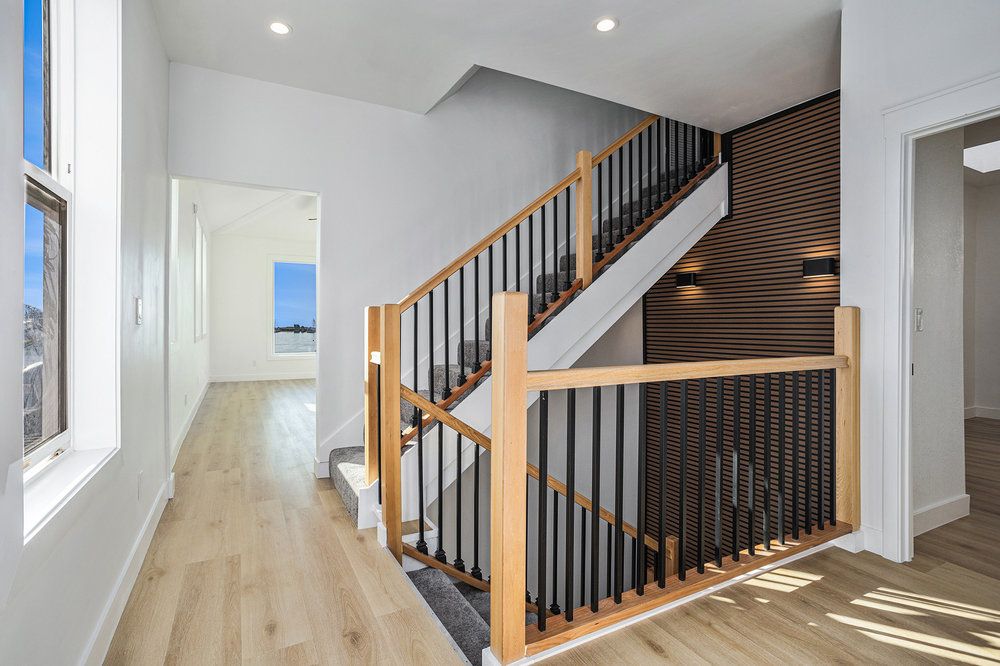 500 Central Ave - Upper unit 