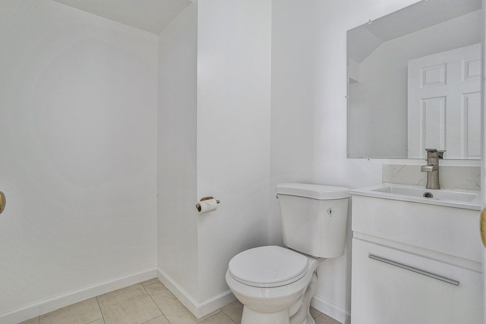 500 Central Ave - Upper unit 