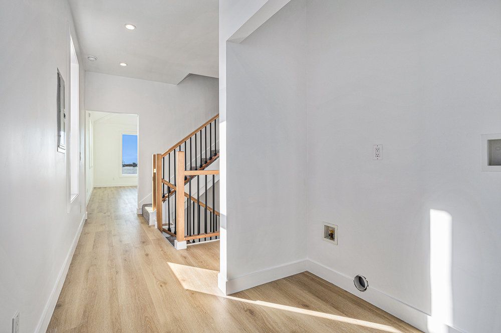 500 Central Ave - Upper unit 