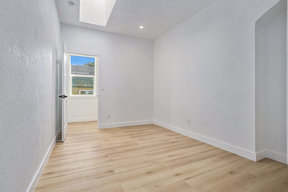 500 Central Ave - Upper unit 