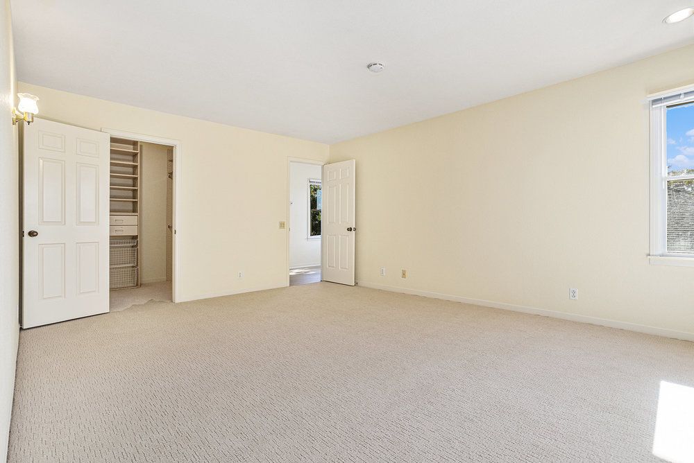 612 Centre Ct.