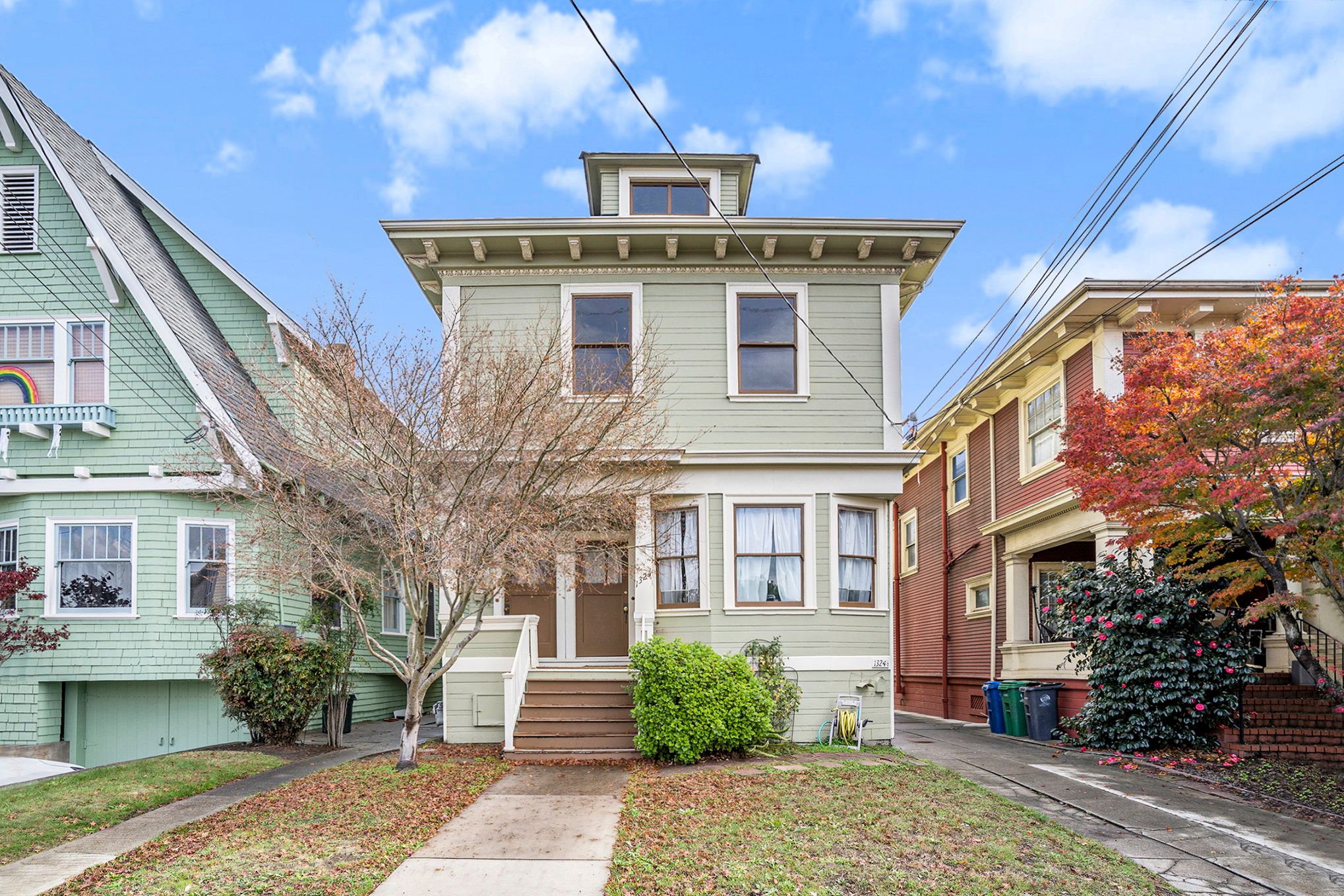 1326 Pearl St 