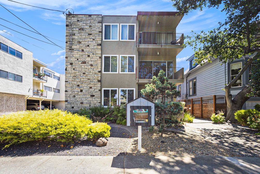 1182 Park Ave #E 
