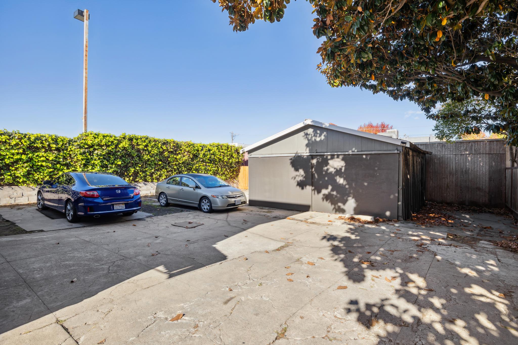 2421 Webb Avenue