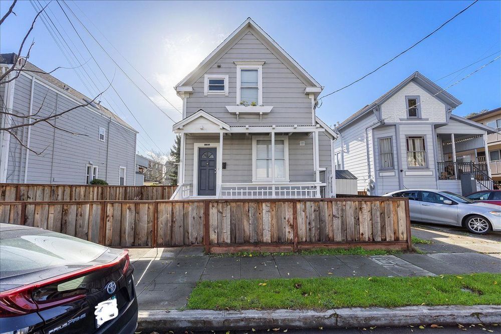 2236 Encinal Ave 