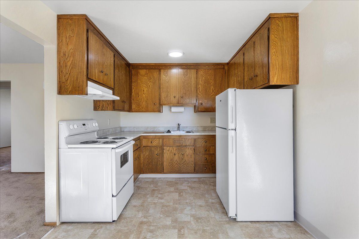 2221 San Antonio Ave #J